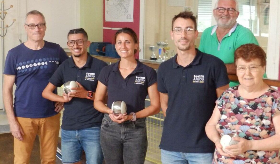 À Candé, deux athlètes des Jeux olympiques et paralympiques au club de boule de fort